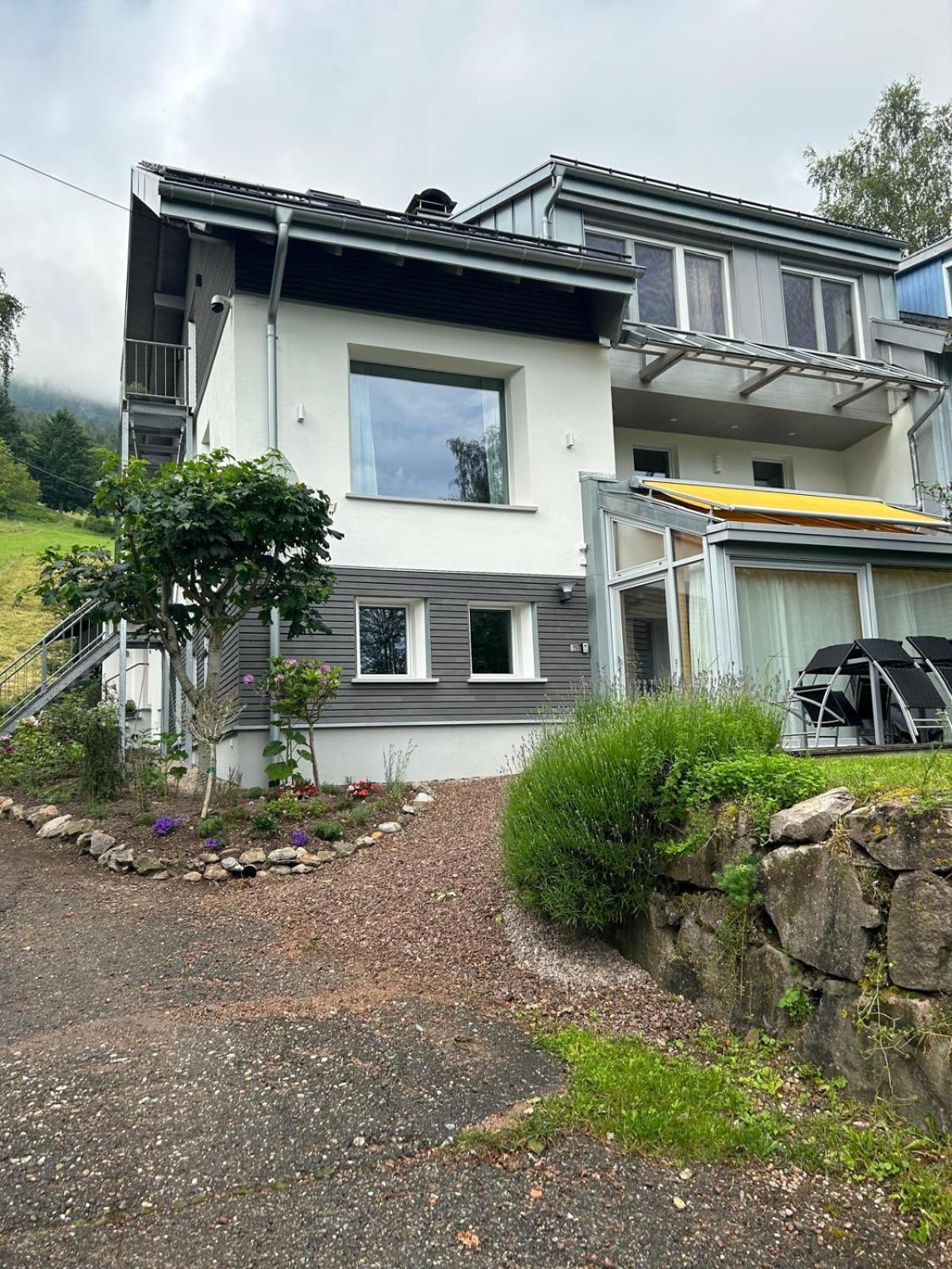 Casa Alma Apartment Neuenweg Екстериор снимка